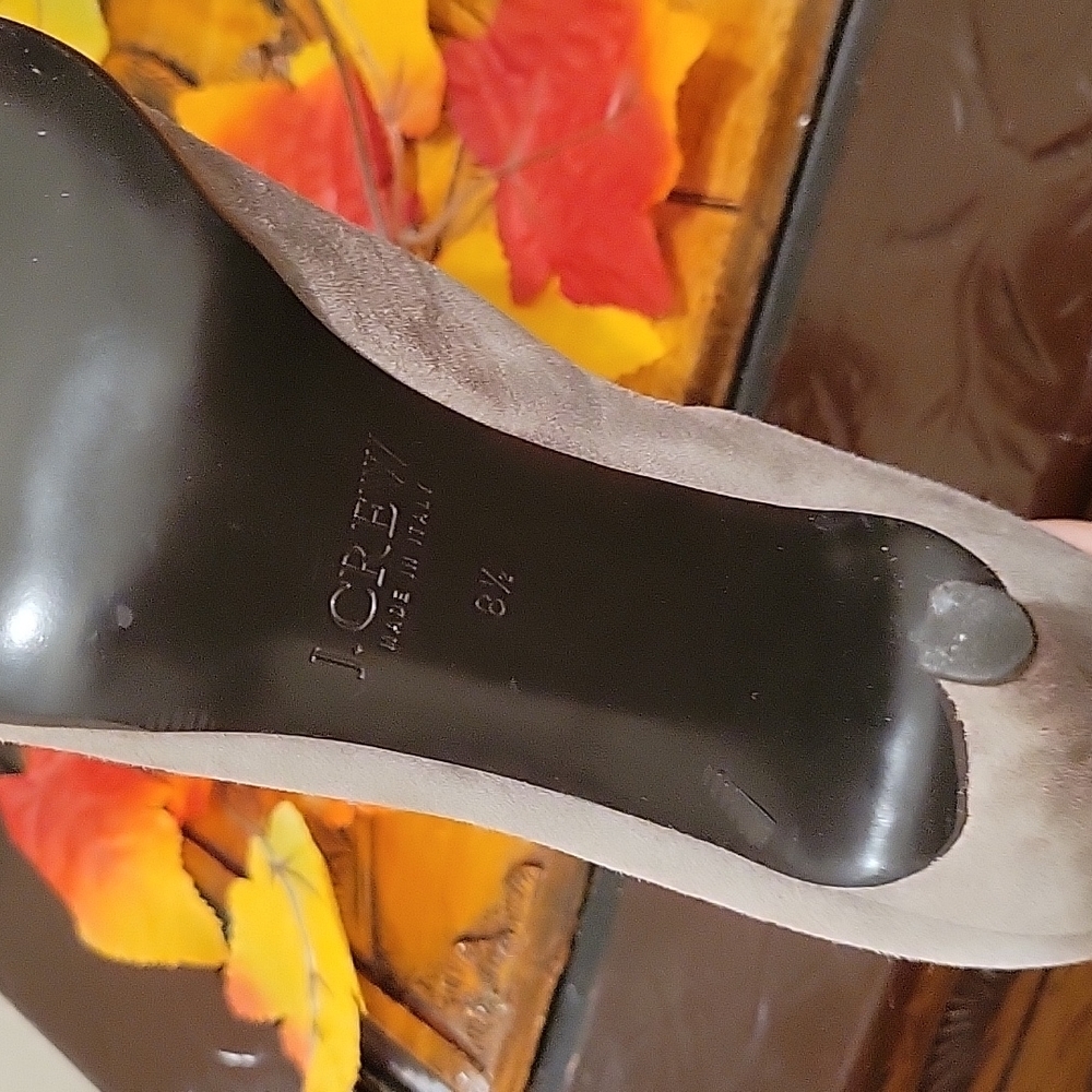 Minimilist Neutral J.Crew suede‎ bootie size 8.5 - Picture 5 of 6